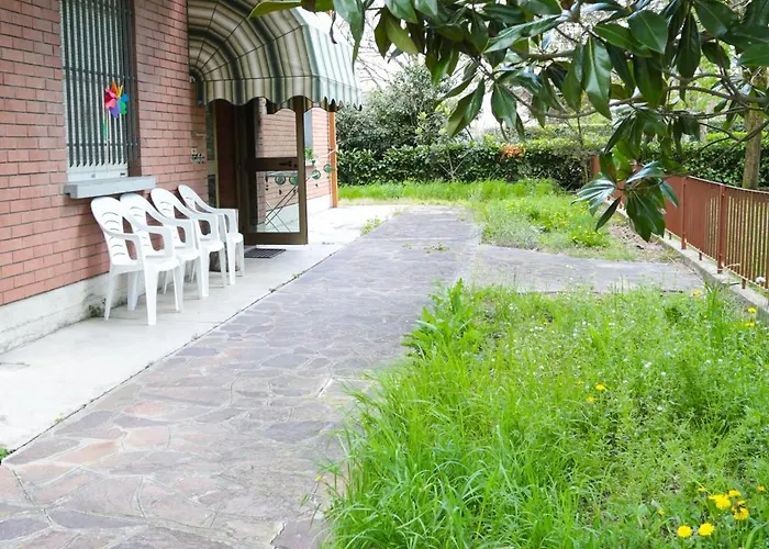 Via Emilia 게스트하우스 *