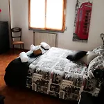 Via Emilia Casa de hóspedes *