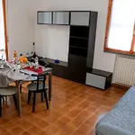 Via Emilia Casa de hóspedes *